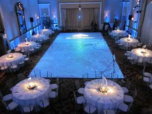 Eventy na lodzie, przedstawienia na syntetycznym lodzie